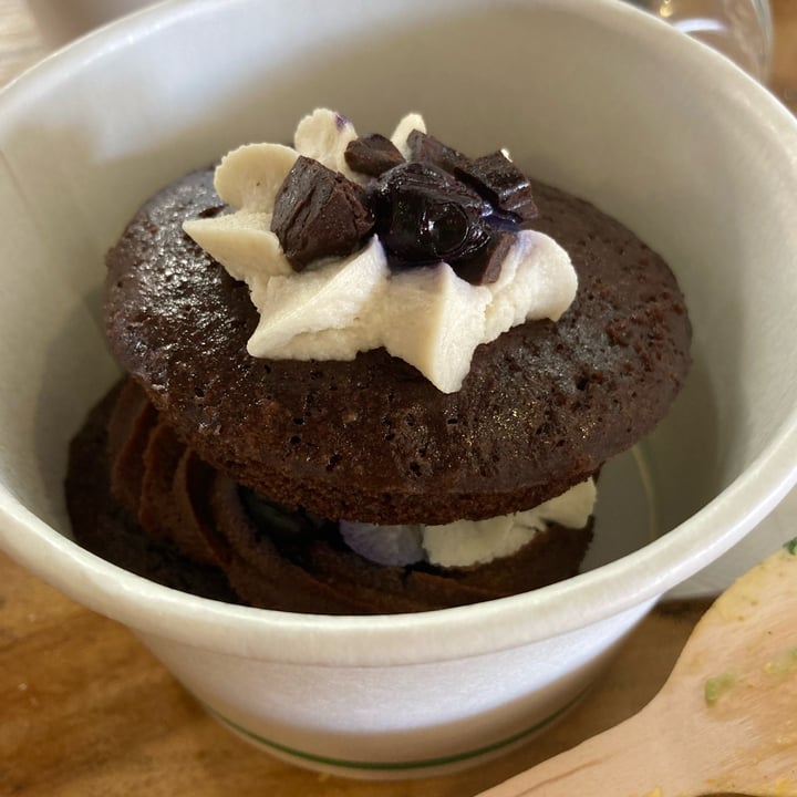 photo of Giri Kana Cafe Chocolate Baby Cake shared by @ashieeee on  27 Jan 2022 - review
