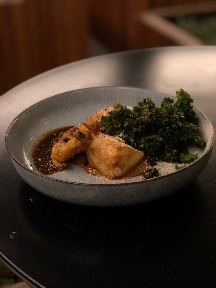 photo of HRVST Cafe & Bar Hay salt baked celeriac, onion purée, veggie jus, charred kale, tempura shimeji chunk, puffed wild rice, shaved shiitake shared by @sonya on  07 Sep 2018 - review