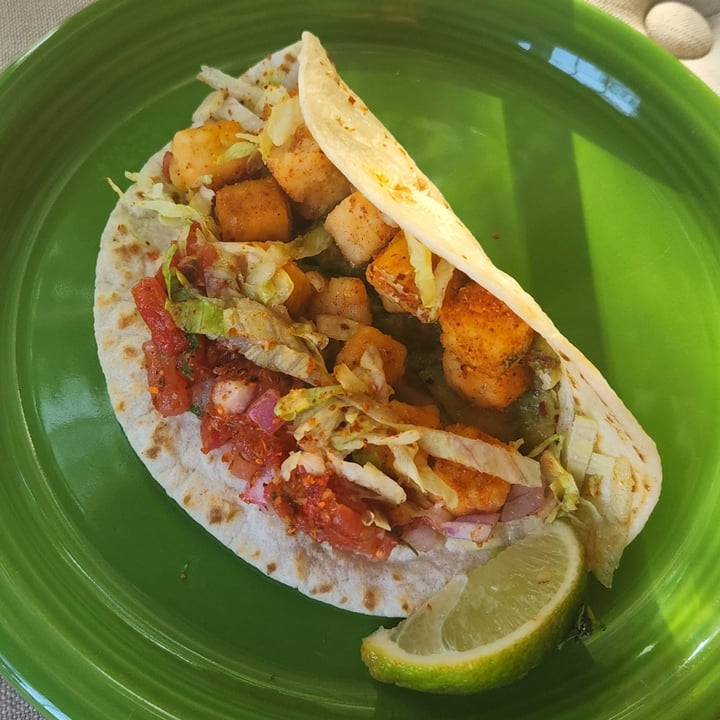 photo of Paloma Taco and Tequila Crispy Tofu Taco shared by @rosieb33 on  29 Jun 2022 - review