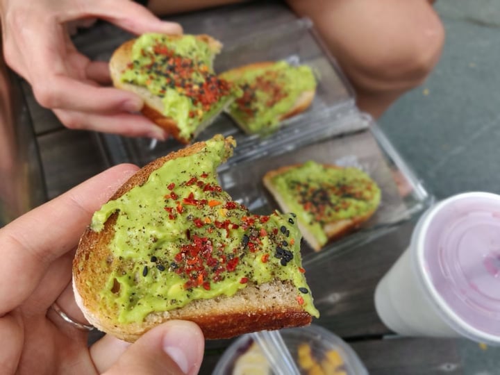 photo of Smoof Avocado Toast shared by @faincut on  15 Jan 2020 - review