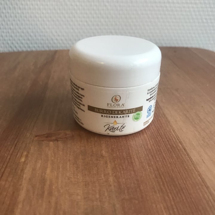 review photo of Flora Burro di karité rigenerante shared by @martasvigano on 11 Dec 2020 - review
