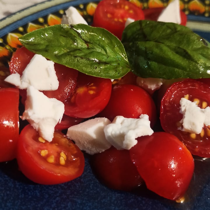 review photo of Vemondo Vegan Greek Style Block shared by @carolinacarrotcake on 02 Sep 2021 - review