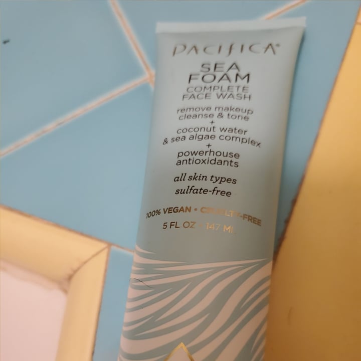 photo of Pacifica Sea foam complete face wash shared by @adrigirl on  30 Apr 2020 - review