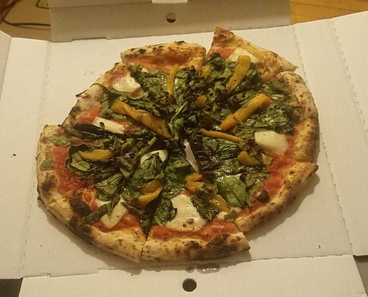 photo of Pizza Nea Vegan Margherita Pizza shared by @joegoetzke on  14 Sep 2018 - review