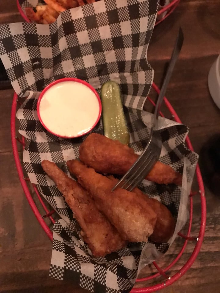photo of Red Sparrow Pizza Buffalo Drumsticks shared by @katelyndsilva on  09 Aug 2019 - review