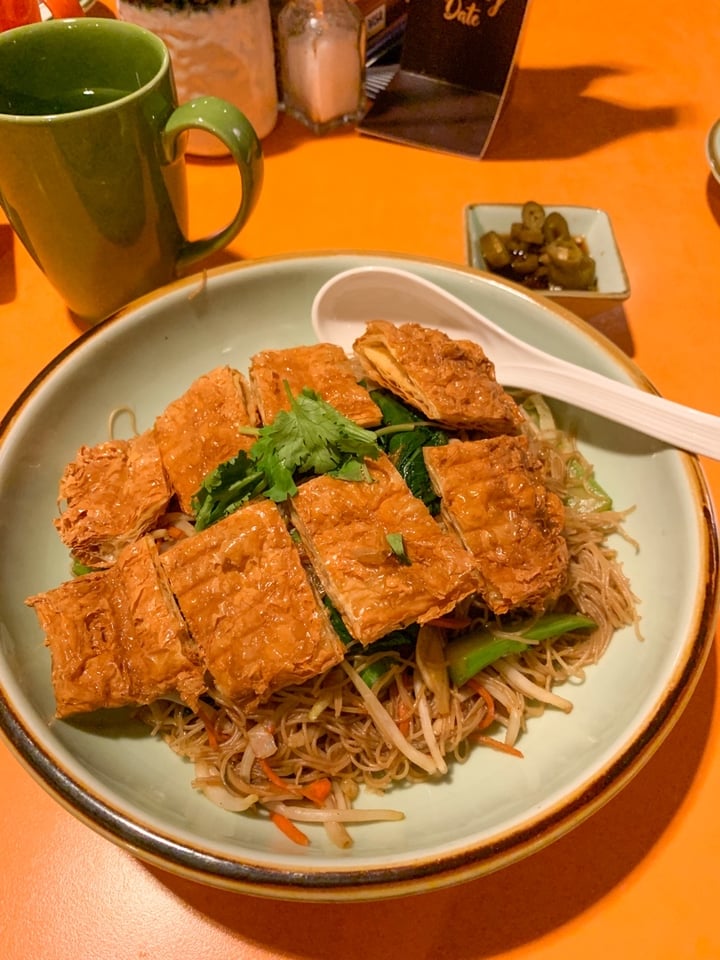 review photo of Kopi Tiam Swissôtel The Stamford Wok-Fried Vegetarian Bee Hoon shared by @jaydenl on 22 Oct 2019 - review