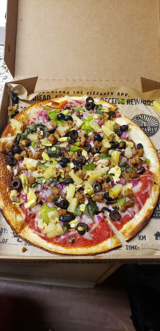 photo of PizzaRev Craft Your Own Pizza shared by @stacyc420 on  30 Nov 2019 - review