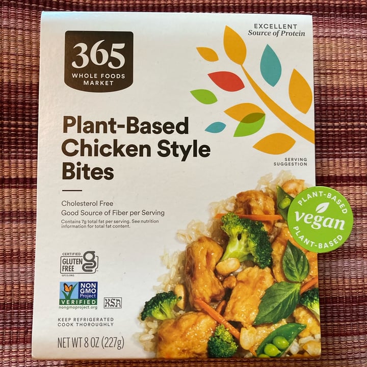 photo of 365 Whole Foods Market Plant-Based Chicken Style Bites shared by @daisy20 on  01 Jun 2022 - review
