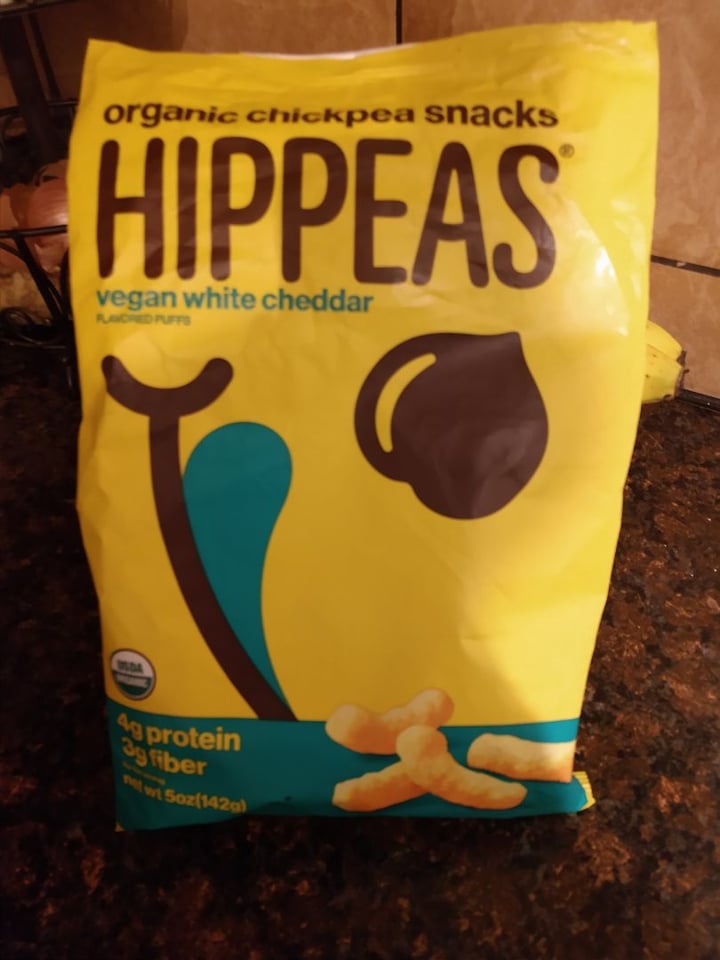 photo of Hippeas Vegan White Cheddar Organic Chickpea Puffs shared by @ryanrobert234 on  02 Apr 2020 - review