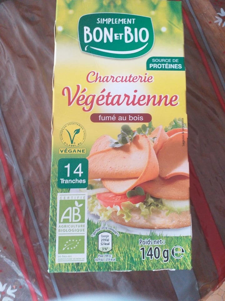 photo of Simplement bon et bio Charcuterie végane shared by @athenais on  15 Mar 2020 - review