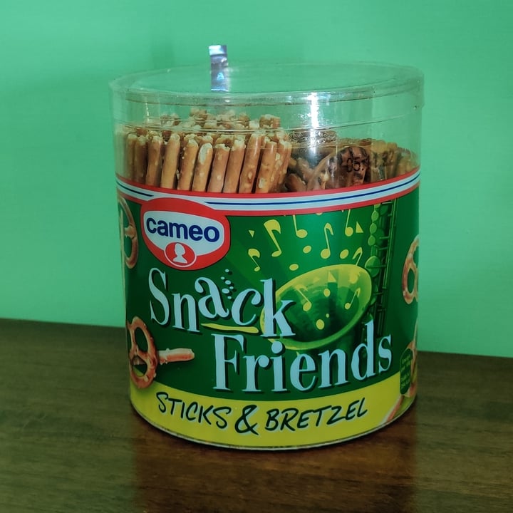 photo of Cameo Snack friends shared by @serenasofia on  10 Mar 2022 - review