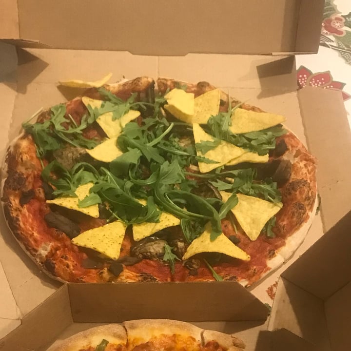 photo of Domino's Pizza Pizza shared by @ninettaveg on  02 May 2022 - review