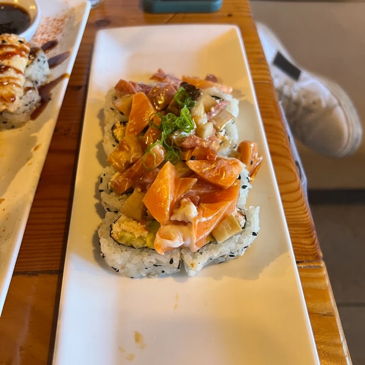 photo of Ma-Kin Vegan Sushi spicy tuna roll shared by @stephaniegerard on  12 Sep 2022 - review