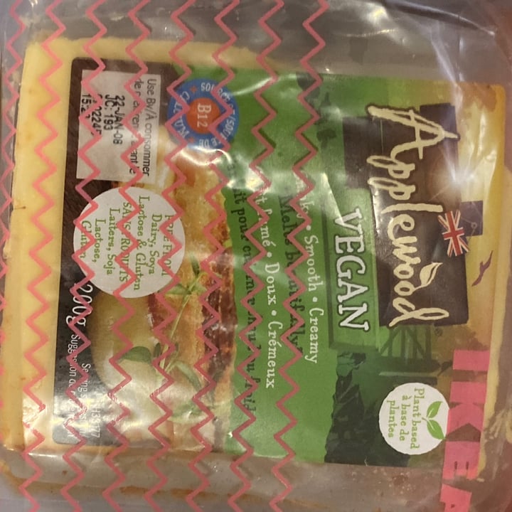 photo of Applewood Applewood vegan slices shared by @nishka on  20 Oct 2021 - review