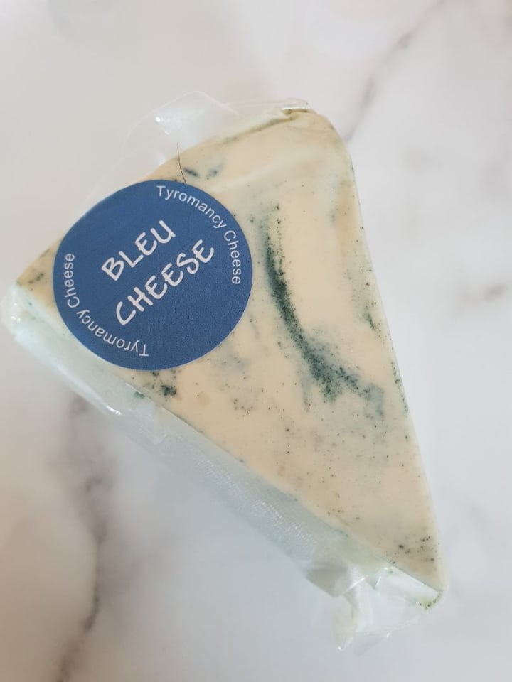 photo of Tyromancy cheese Bleu cheese shared by @taraveg on  21 Apr 2019 - review