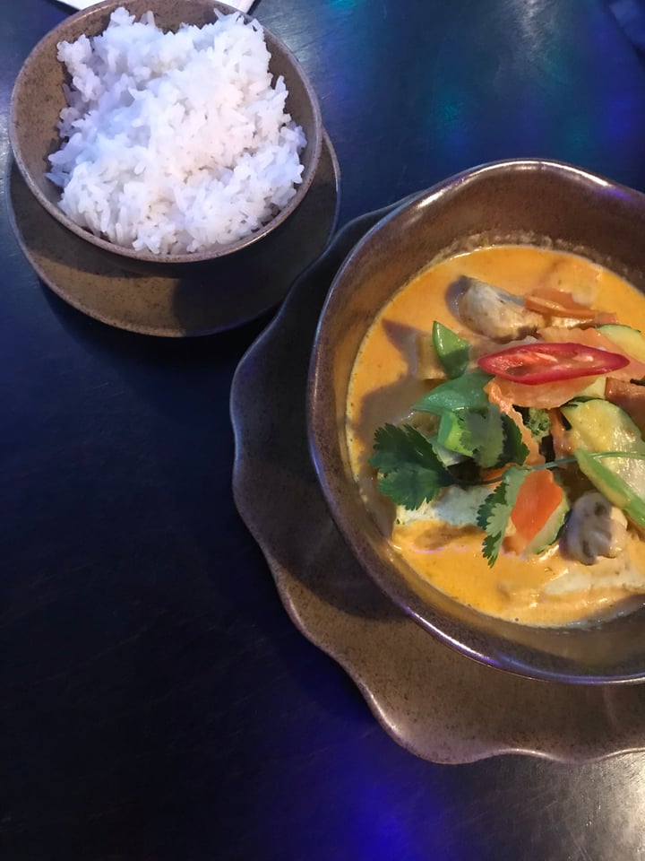 photo of HANOI CLASSIC - sushi restaurant & vietnamese cuisine in brühl Yellow curry with tofu shared by @kaputtschöne on  13 Feb 2020 - review