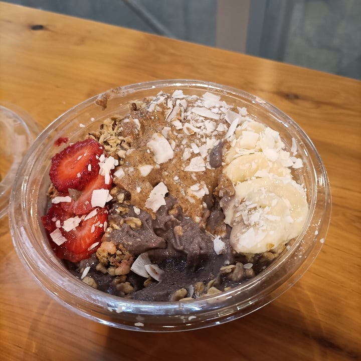 photo of Juice Generation Pb Acai Bowl shared by @alessia98 on  27 Aug 2022 - review