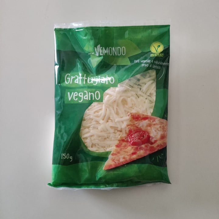 photo of Vemondo Grattugiato Vegano shared by @sariam on  03 Apr 2022 - review