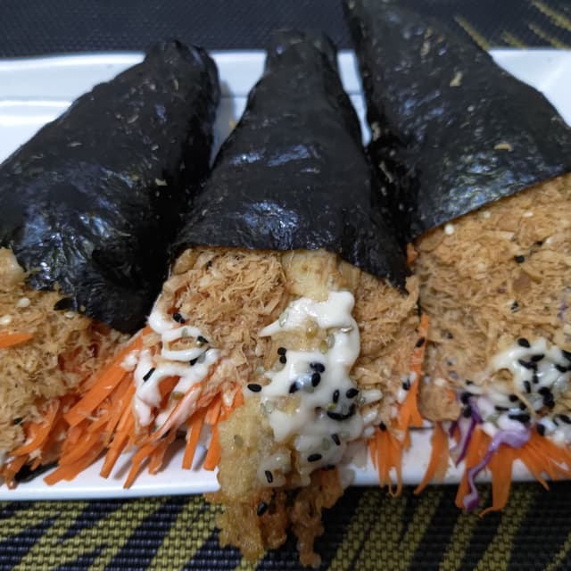 Foto do prato “Tempura Handroll”