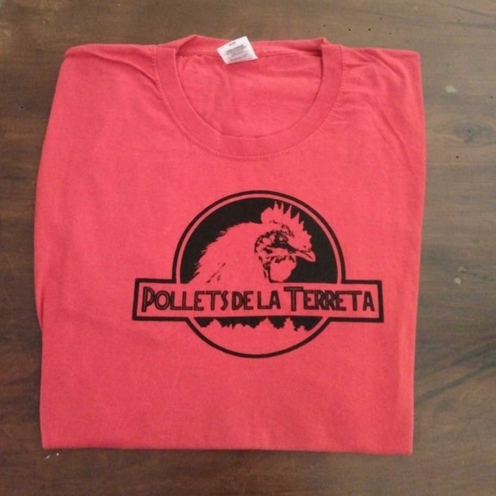 photo of pollets de la terreta camiseta Pollets De La Terreta shared by @davidmastodon on  17 Oct 2022 - review