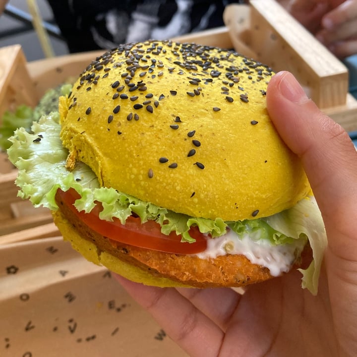 photo of Flower Burger Roma Classic Cecio shared by @occhicastani on  29 Jul 2022 - review