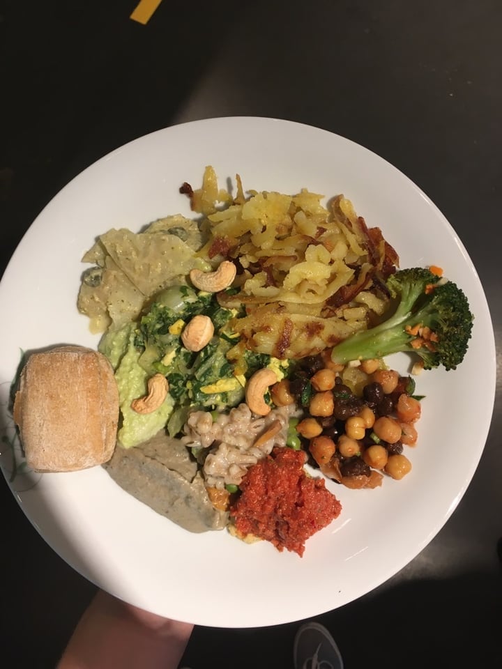 review photo of tibits Bern Gurtengasse Buffet shared by @hobbas on 16 Aug 2020 - review