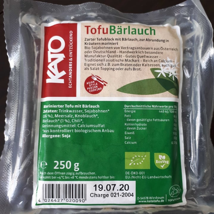 photo of Kato Tofu Bärlauch shared by @tombolatom on  25 Apr 2020 - review