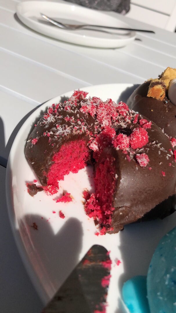 review photo of Nutie Donuts Cherry Ripe Donut shared by @baiett on 16 May 2019 - review