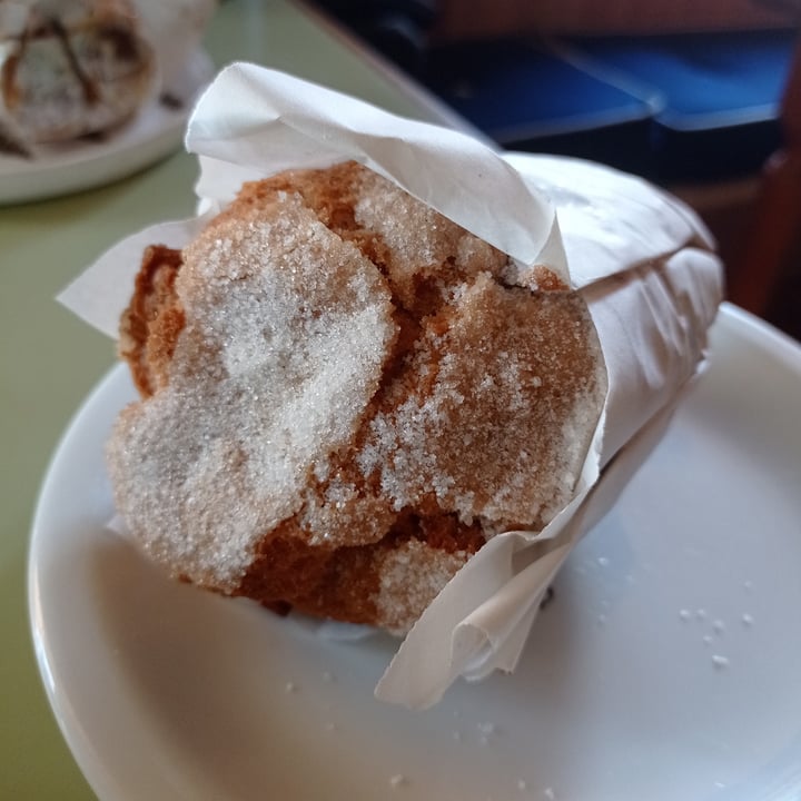 photo of Berry Bistro Muffin de manzanas caramelizadas shared by @marialuzhernandez on  25 Sep 2021 - review