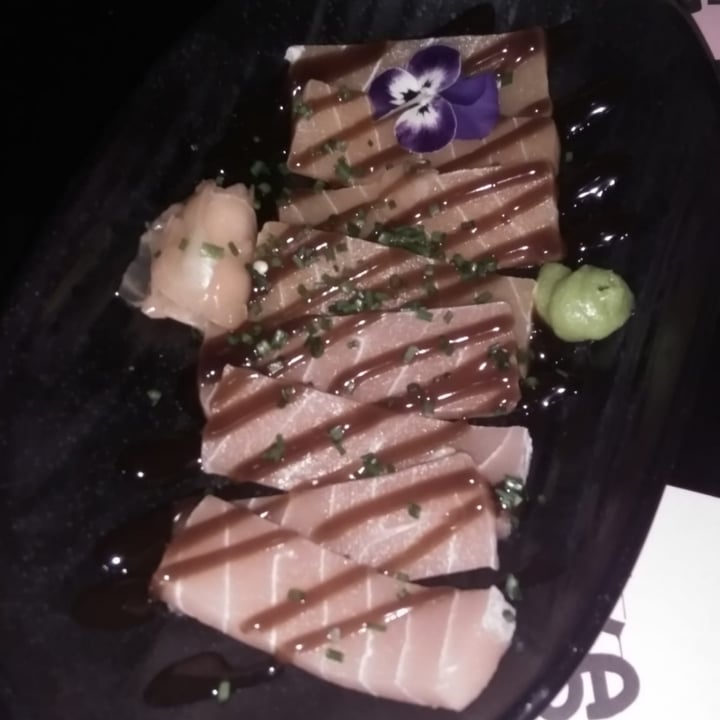 review photo of Vegan Junk Food Bar Salmón shared by @vdevegan on 02 Jan 2021 - review