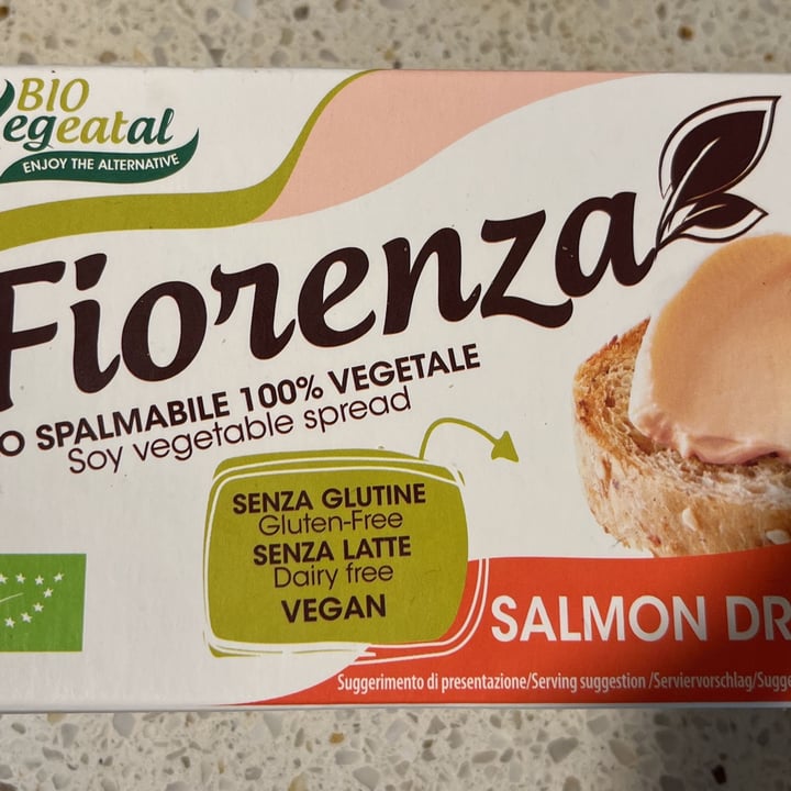 photo of Bio Vegeatal Fiorenza spalmabile al salmone shared by @marcellaferrara on  13 Oct 2022 - review