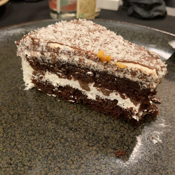 photo of Verdechiaro Choco coco cake shared by @luvgreen on  14 May 2022 - review