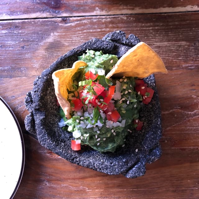 菜肴“Guacamole con Spirulina”的照片