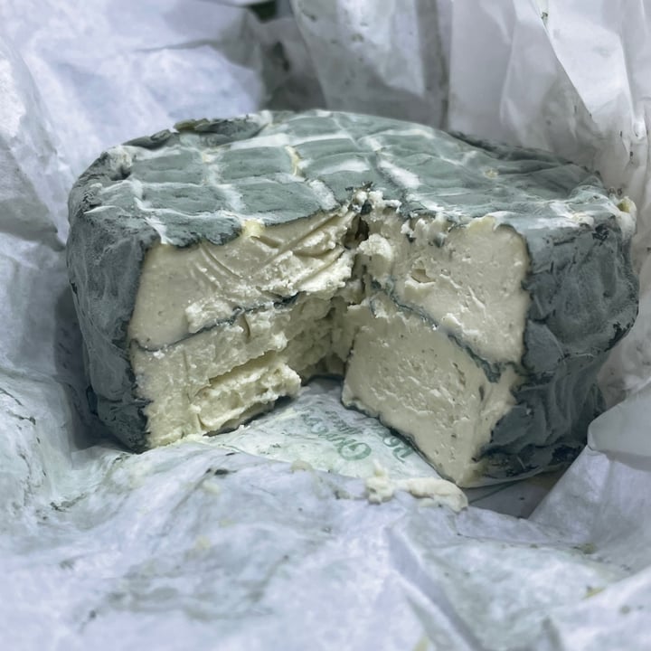 review photo of Frenchie’z Blue shared by @trianglewalker on 29 Jun 2021 - review