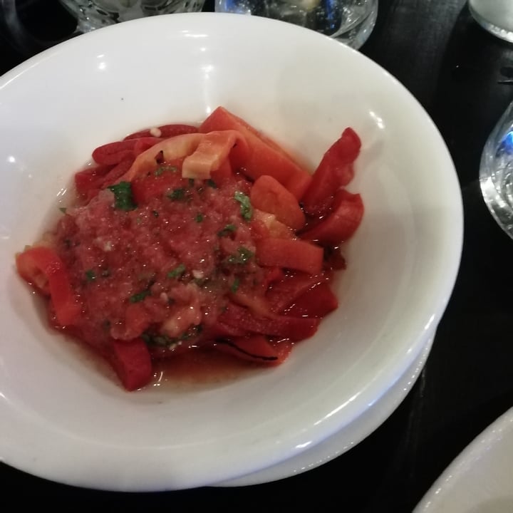 photo of Caru' cu Bere Insalata di peperoni shared by @iila04 on  03 Sep 2022 - review