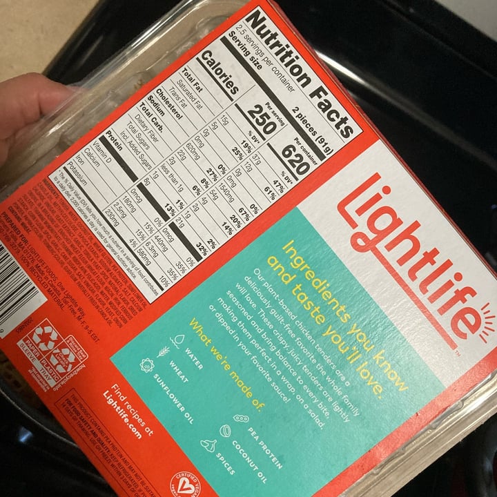 review photo of Lightlife Plant-Based Chicken Tenders shared by @ilean10 on 08 Oct 2022 - review