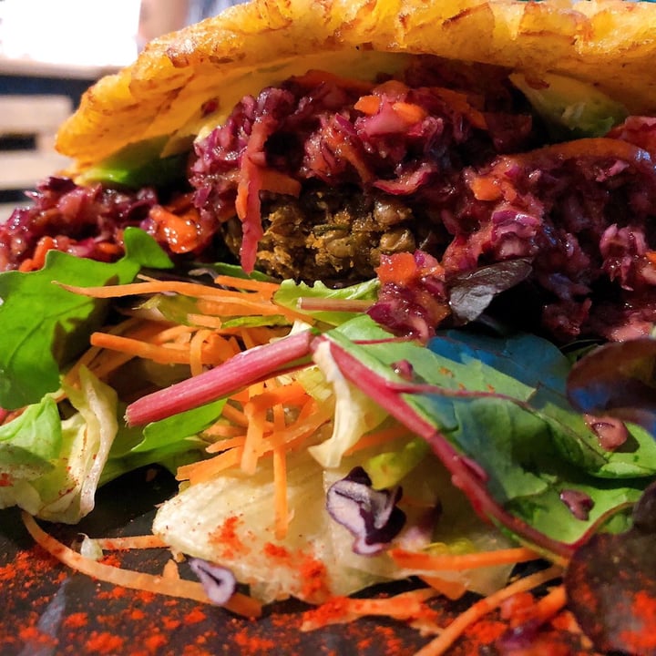 photo of Cookaluzka Plátano Burger shared by @yocomovegan on  19 Jul 2020 - review