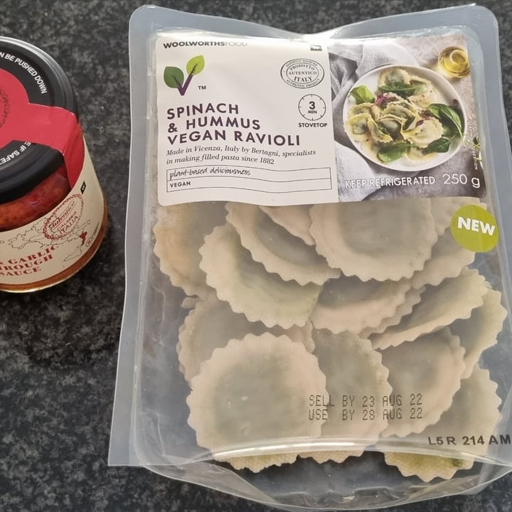 photo of Woolworths Food Spinach And Hummus Ravioli shared by @sunshineyum on  11 Aug 2022 - review
