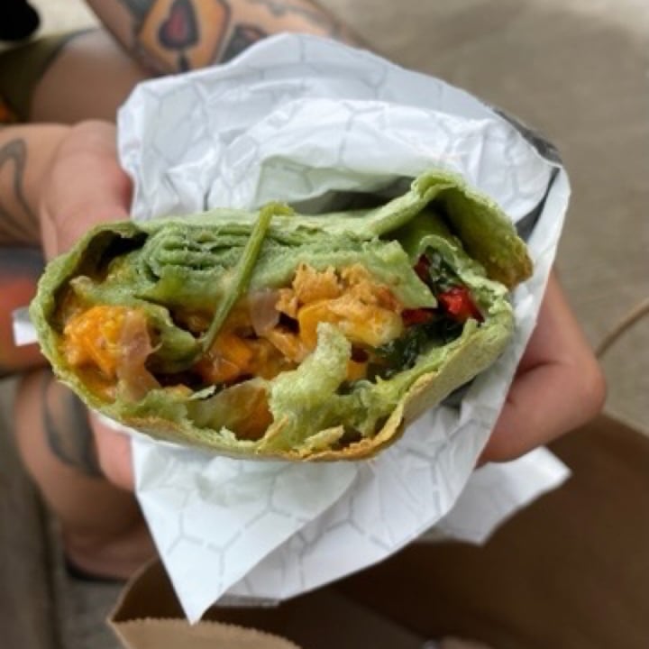 review photo of Juicy Brew Spicy Chick’n Wrap shared by @lauraagarrison on 18 Oct 2020 - review