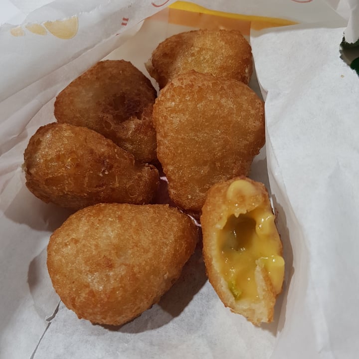 photo of Burger King Leicester Square Vegan Chilli Cheeeze Bites shared by @rnp20 on  21 Mar 2022 - review