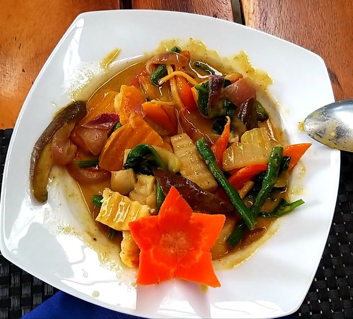 photo of Hangover Restobar Vegetable Curry shared by @187nat on  22 Dec 2019 - review