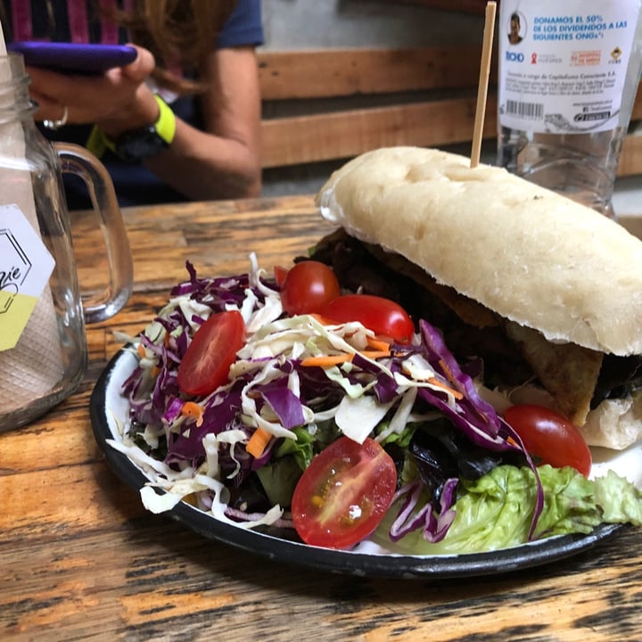 photo of Estilo Veggie Seitán BBQ shared by @lolaara on  29 Aug 2020 - review