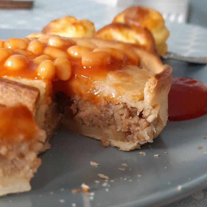 photo of Bell's Vegan Scotch Pie shared by @heatherlouise on  06 Oct 2020 - review