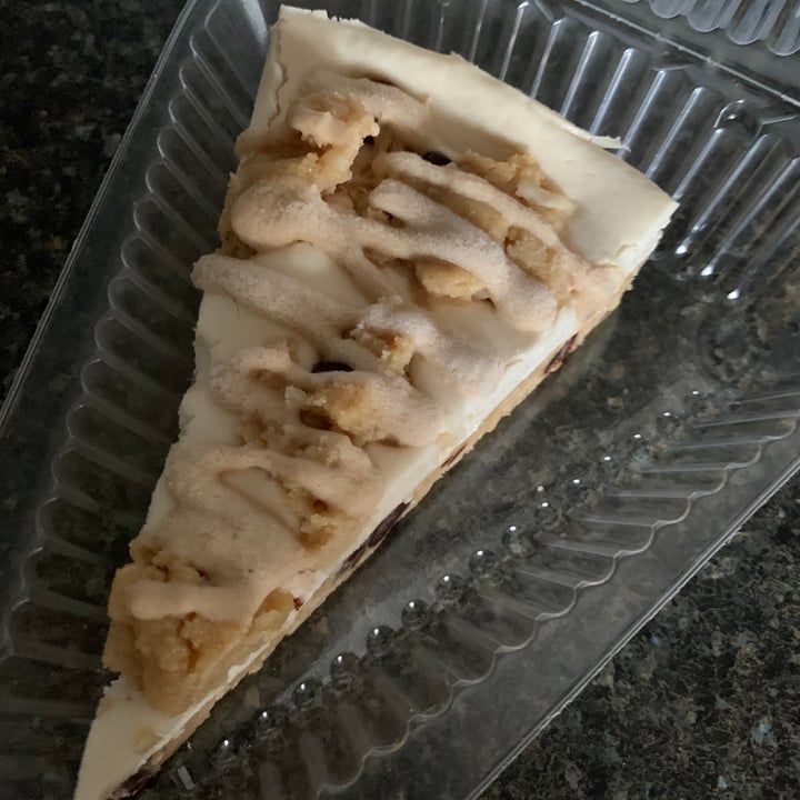 photo of Nique's Vegan Desserts Keto Chocolate Chip Cookie Cheesecake Bars shared by @kshade27 on  17 Jan 2021 - review