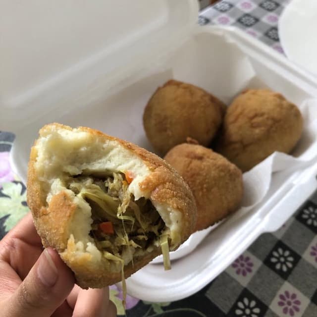 「coxinha de jaca」の料理の写真
