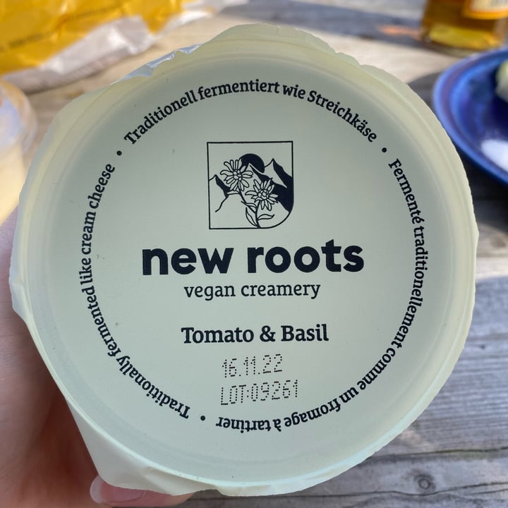 review photo of New Roots vegan creamery Tomato and Basil shared by @qualle on 17 Oct 2022 - review