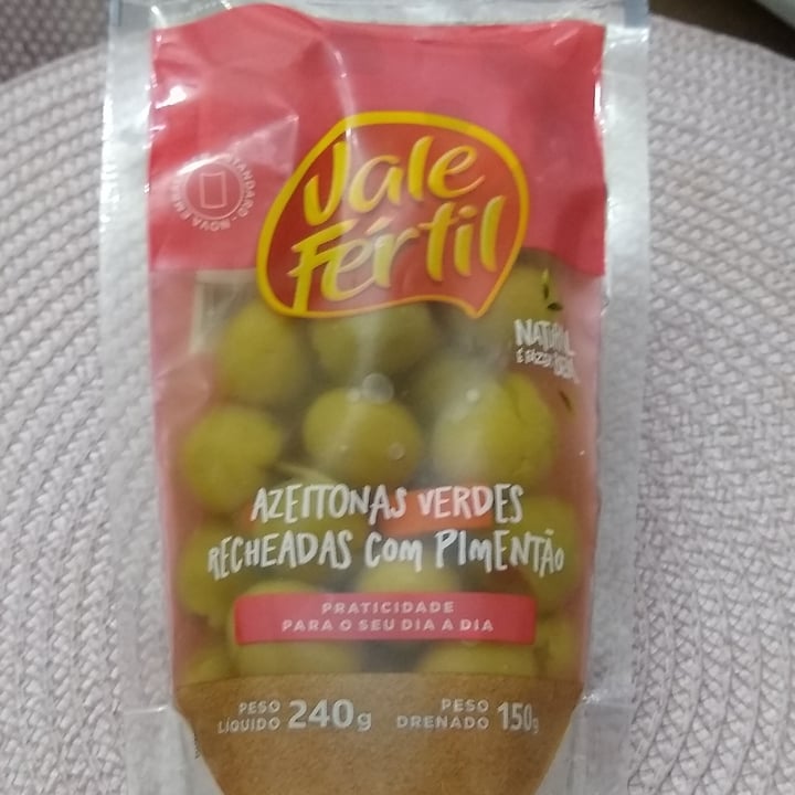 review photo of Vale Fértil Azeitonas Verdes Recheadas Com Pimentão shared by @camiladias on 25 Apr 2022 - review
