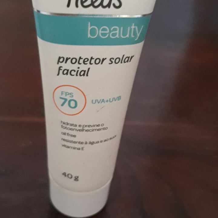 photo of Vegan by Needs Hidratante Facial Toque Seco shared by @dorathomann on  05 May 2022 - review