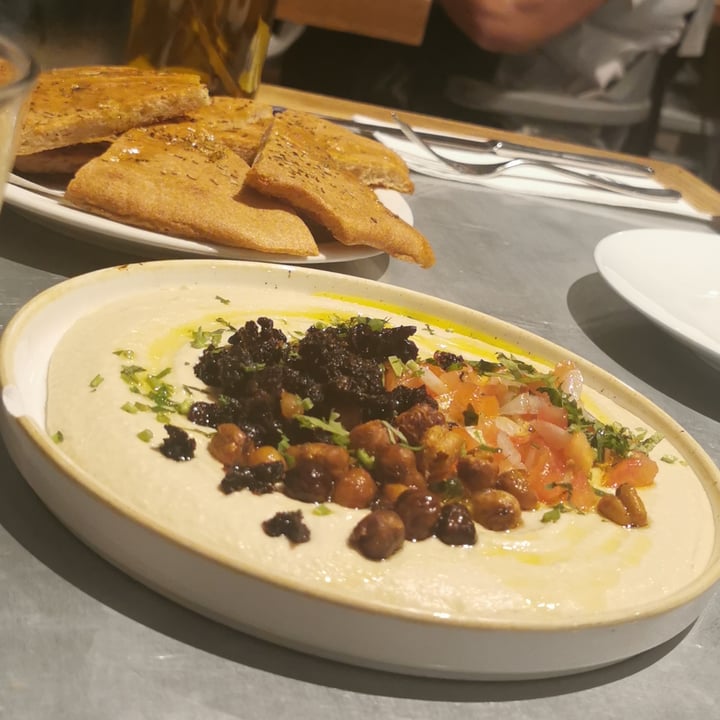 photo of Teresa Carles Hummus shared by @veggieterranean on  12 Oct 2022 - review