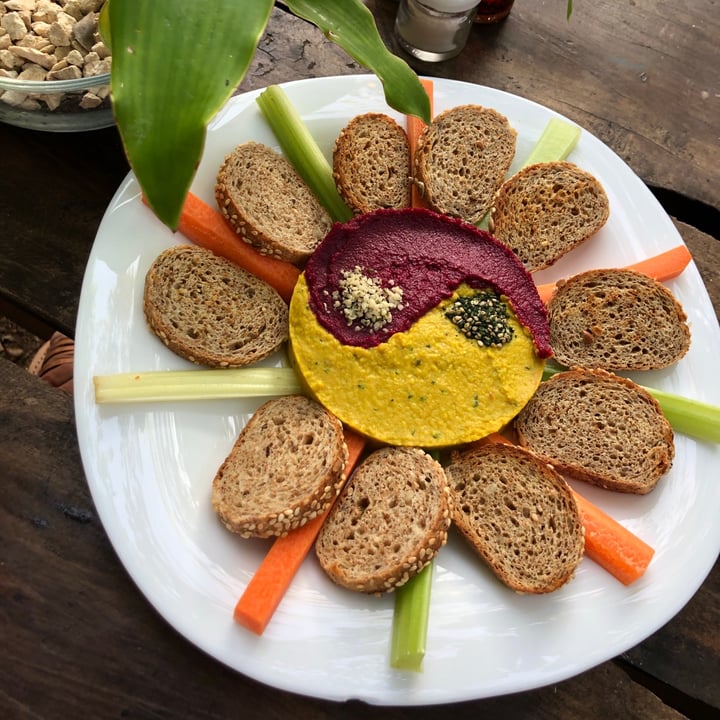 photo of Co.Conamor Hummus Ying Yang shared by @keendy on  08 Jul 2021 - review